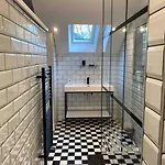 펜션 Luxurious & Tranquil Staycation - W/ Hot Tub!