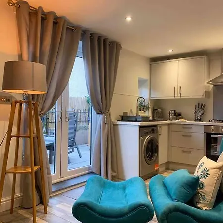 Holiday home Luxurious & Tranquil Staycation - W/ Hot Tub! *