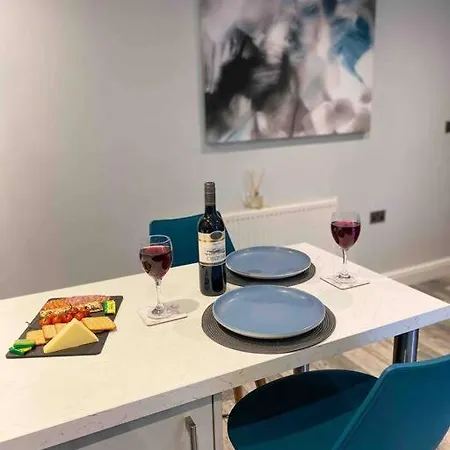 Prázdninový dům Luxurious & Tranquil Staycation - W/ Hot Tub! *