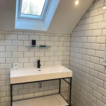 Luxurious & Tranquil Staycation - W/ Hot Tub! Prázdninový dům